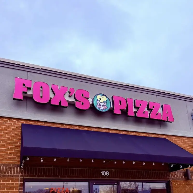Fox's Pizza Den