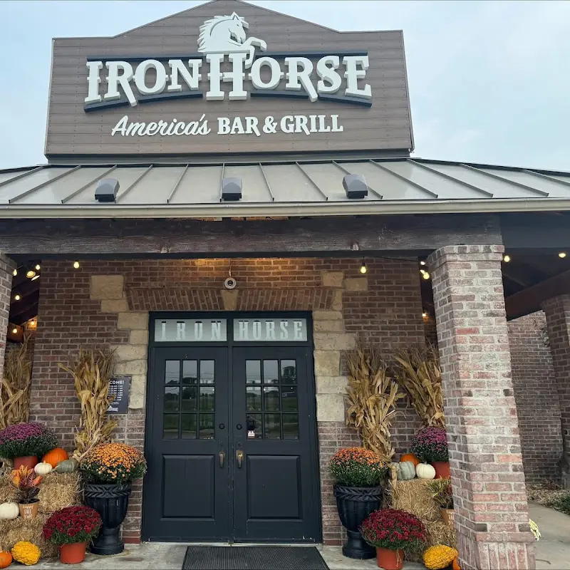 Iron Horse Bar & Grill - Lees Summit