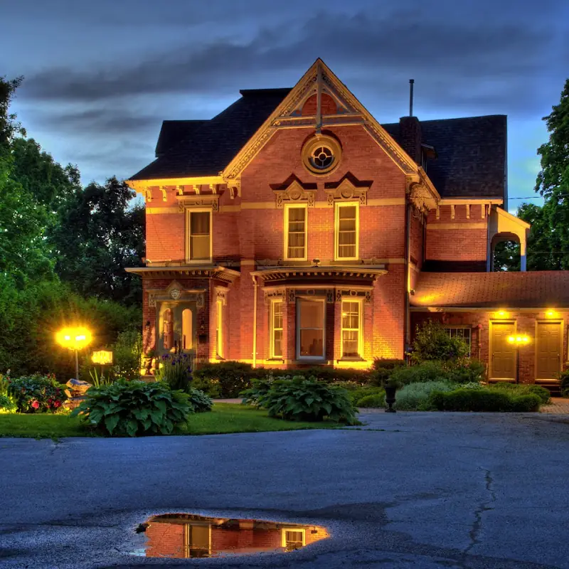 The Woodview Inn