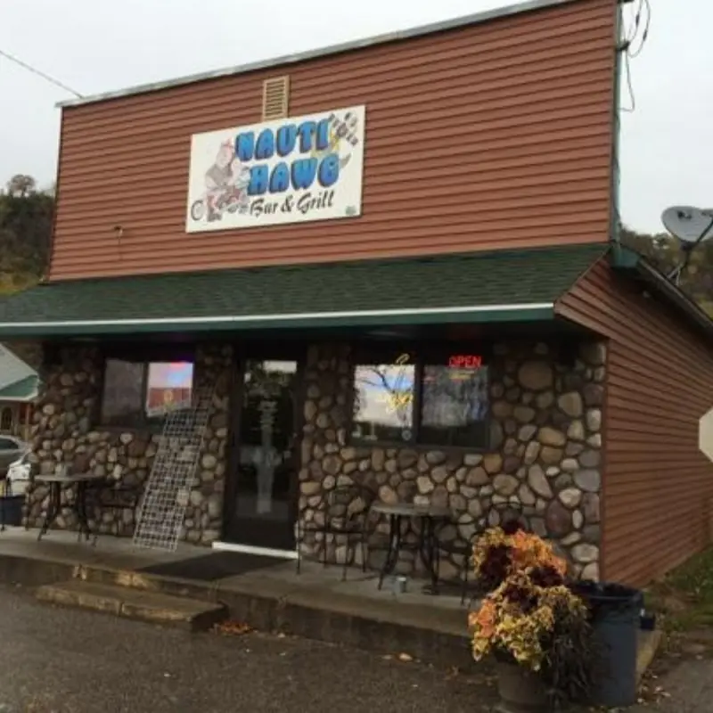 Nauti Hawg Bar & Grill
