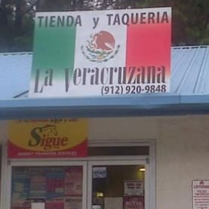 Tostada de Pollo / Chicken Tostada