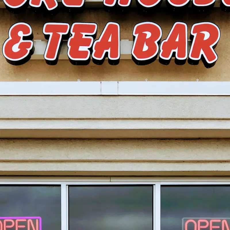 POKE HOUSE & TEA BAR