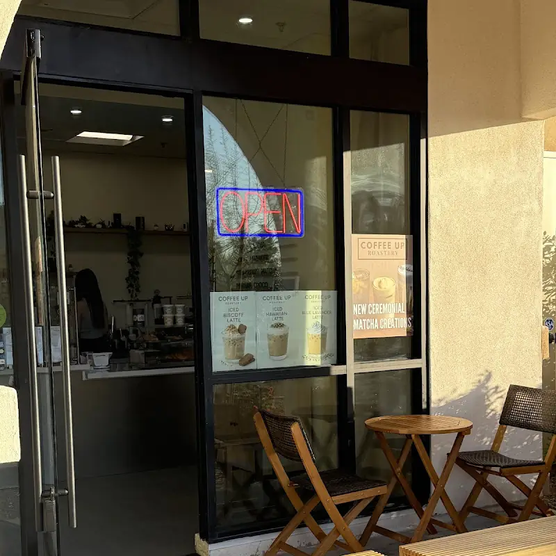 Coffee Up Roastery | CHINO