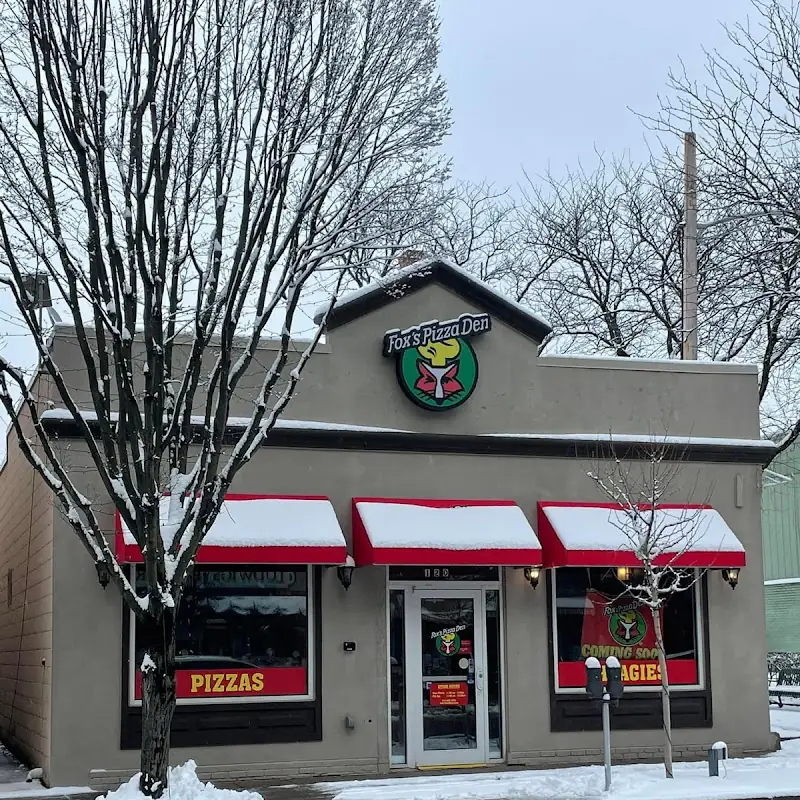 Fox's Pizza Den
