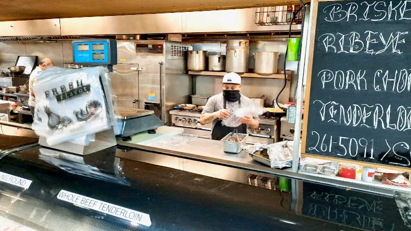 Lakeway Market & Deli