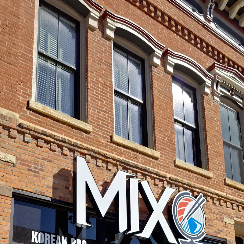 MIX - Uptown Marion