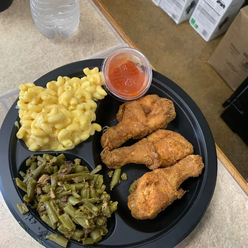 Hinton & Thomas Grease & Grill