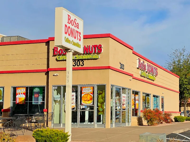 BoSa Donuts