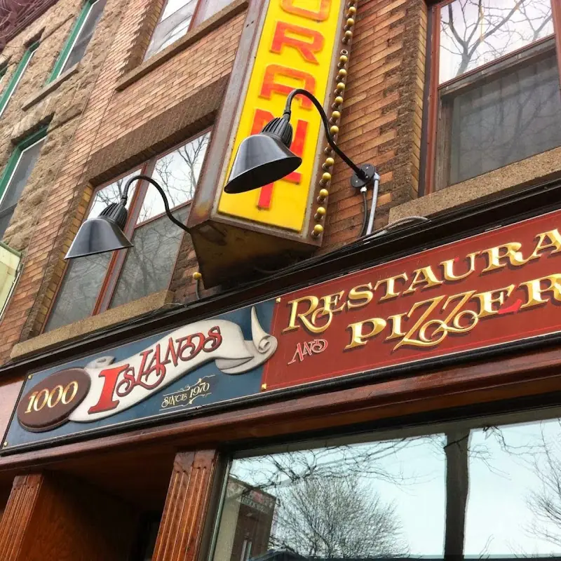 1000 Islands Restaurant & Pizzeria