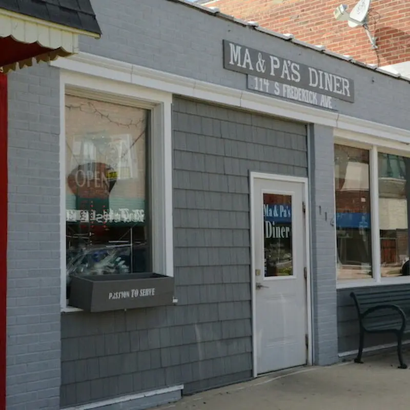 Ma & Pa's Diner