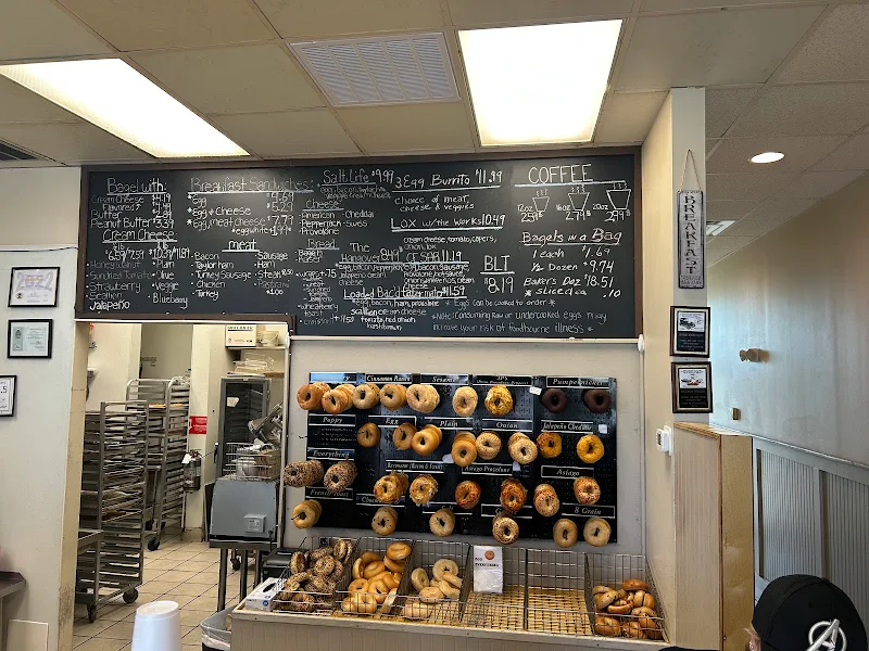 Mr Bagel Meister Leland