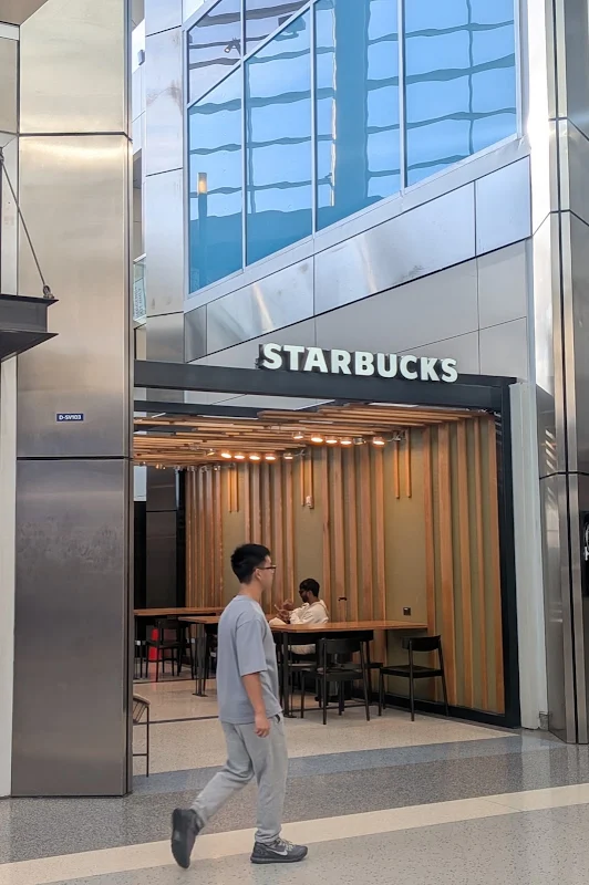 STARBUCKS TERMINAL B