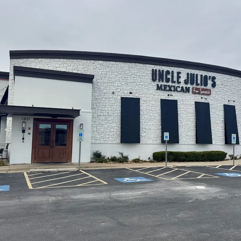 Uncle Julio's Naperville