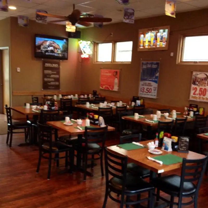 Farmington Pizza Man Bar and Grill
