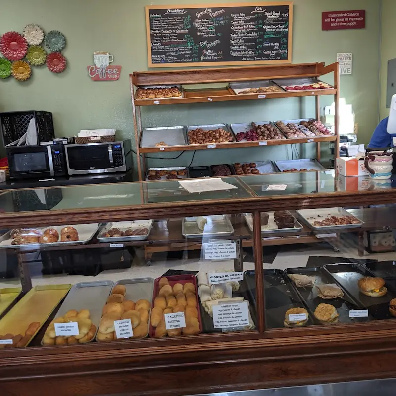 Daviss Donuts & Deli