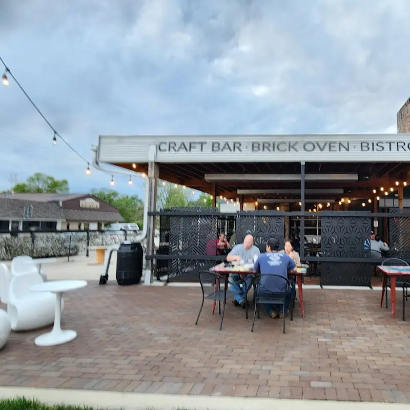 Wagon Wheel Bar & Grill