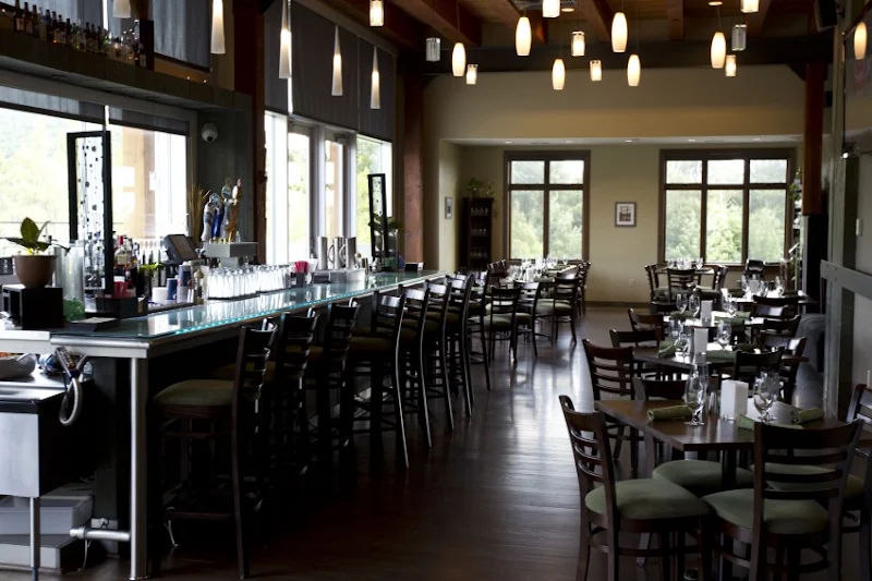 The Clubhouse Grille