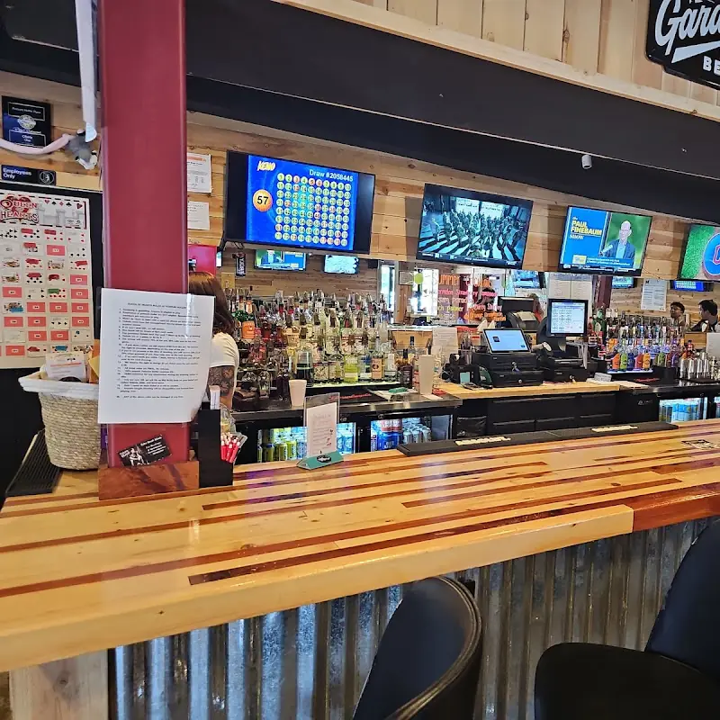 Possum Holler Pizza & Sports Bar