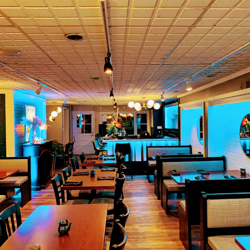 Kome Thai & Sushi Bistro