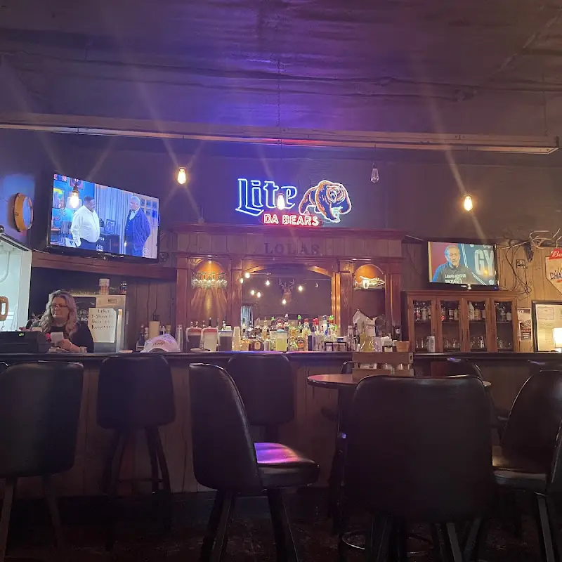 LOLA'S Bar & Grill