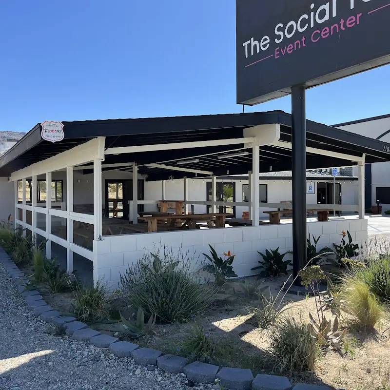 Cafe Outpost