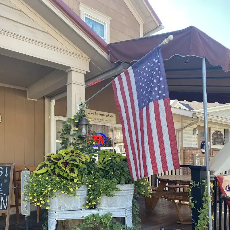 JOSIE'S FAMILY RESTAURANT