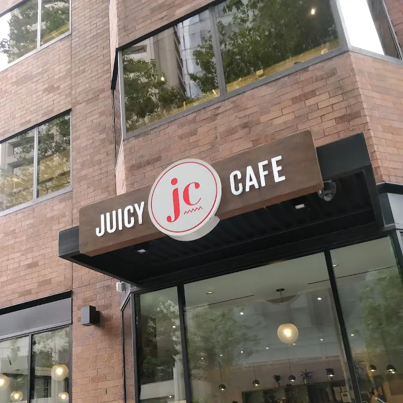 Juicy Café