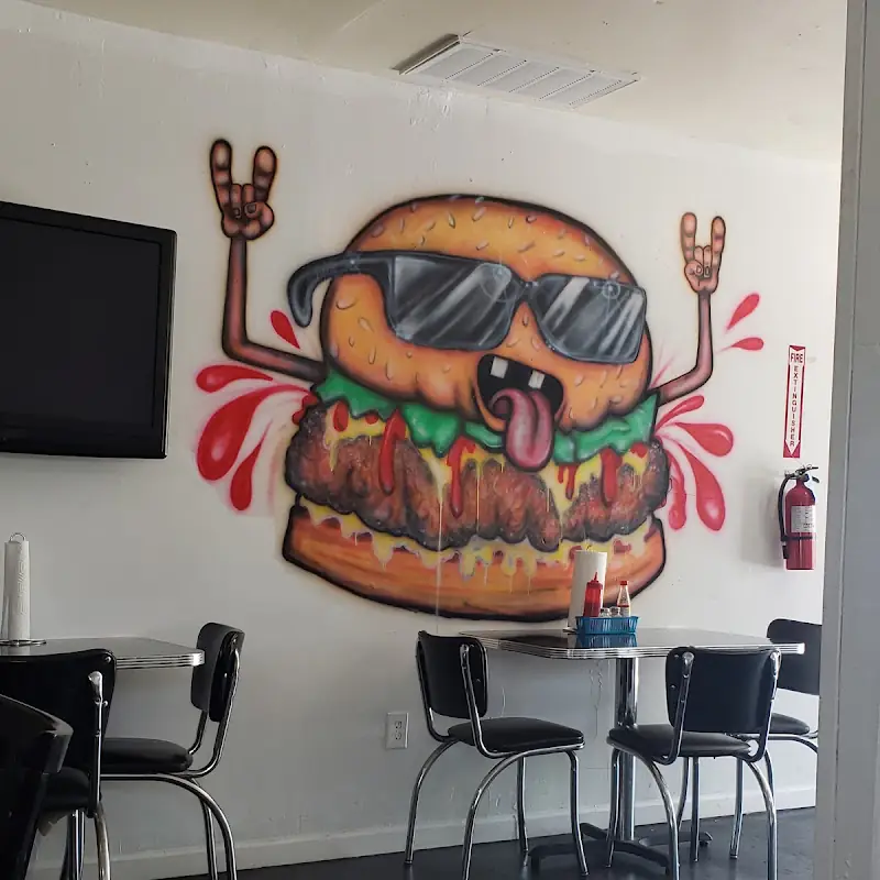 Squirt’s Burgers And Wings
