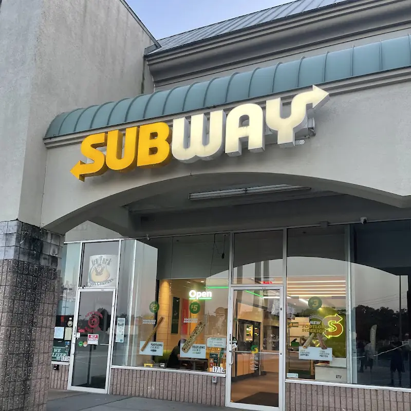 Subway - Islandia - 54406