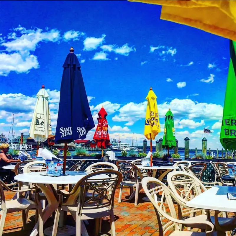 Foxy's Harbor Grille