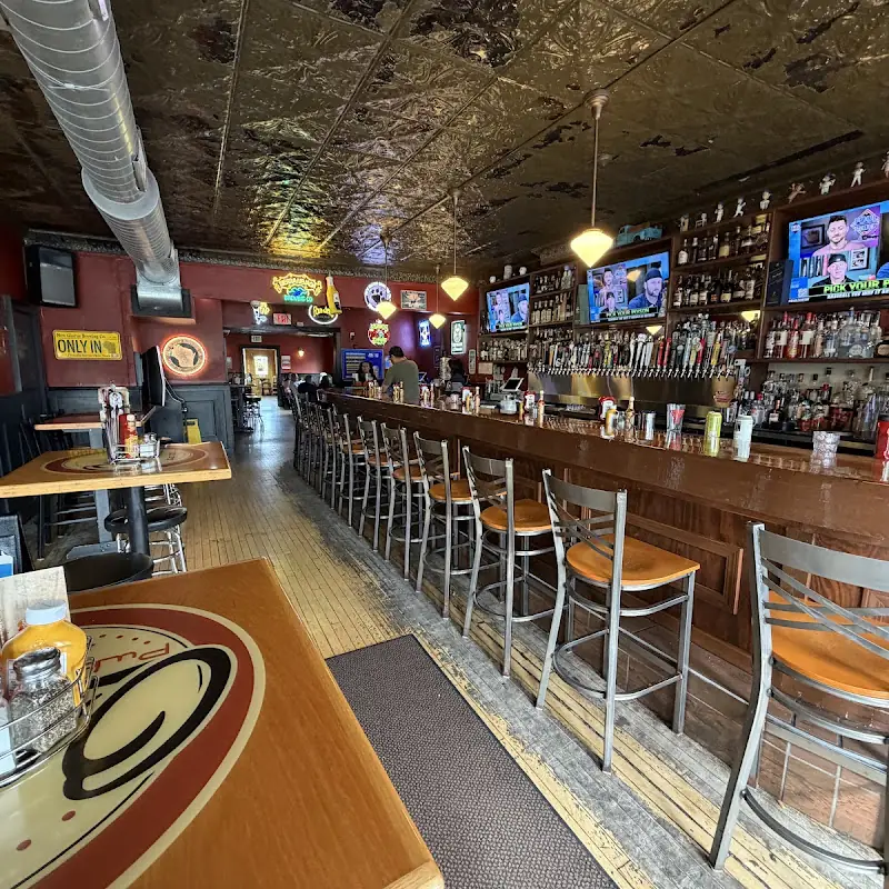 Oscar's Pub & Grill