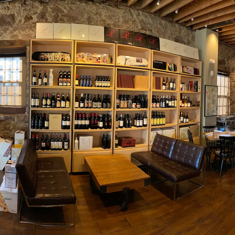 R Wine Bar & Kitchen