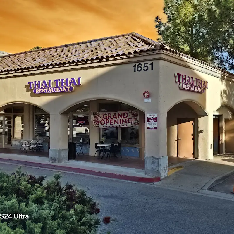 Thai Thai Oceanside Restaurant