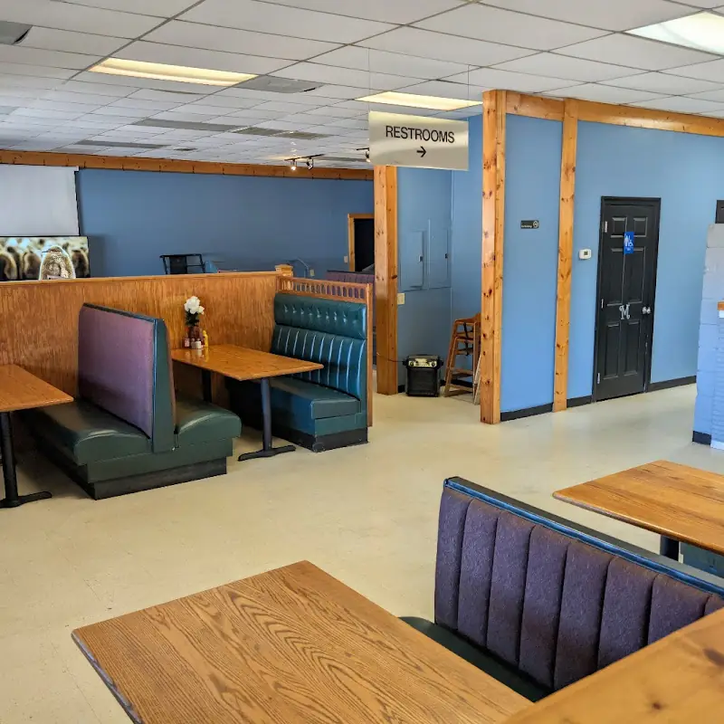 Mature Restaurant