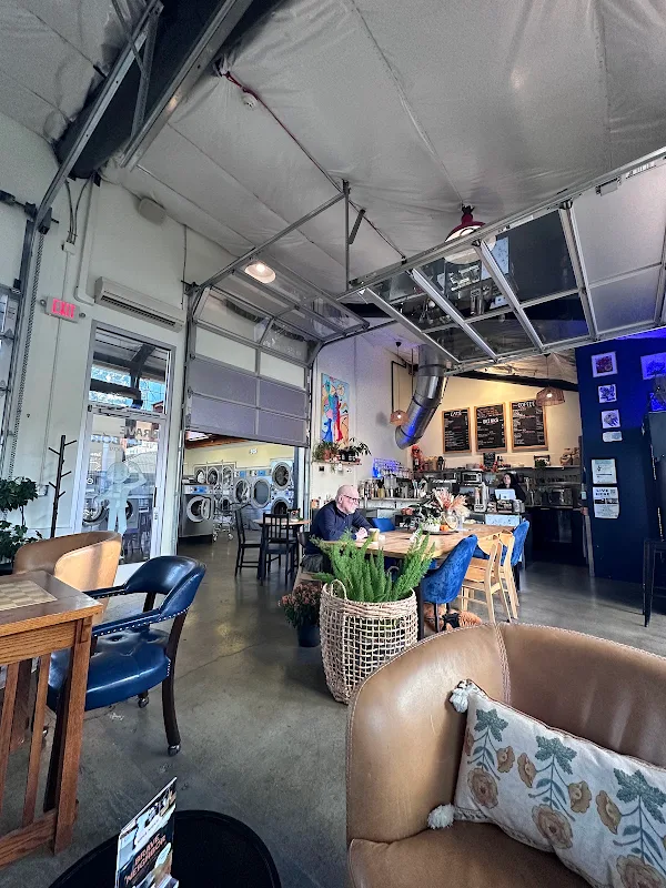 Brave Neighbor Coffeehouse & Social