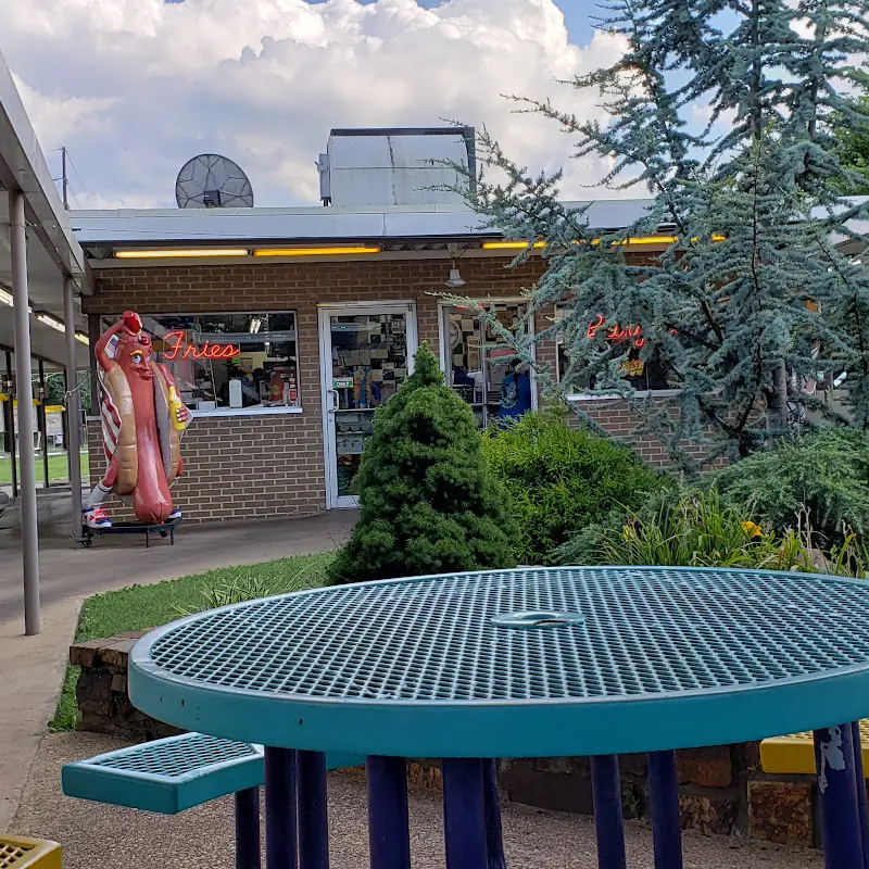 Myers Cruizzers Drive-In