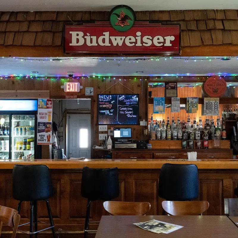 Hilltop Bar & Grill