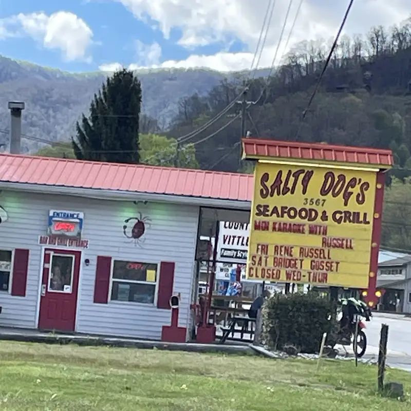 Salty Dog's Seafood & Grill