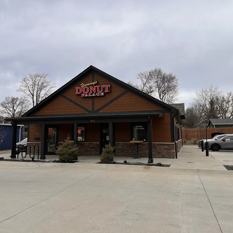 Yummy’s donut palace