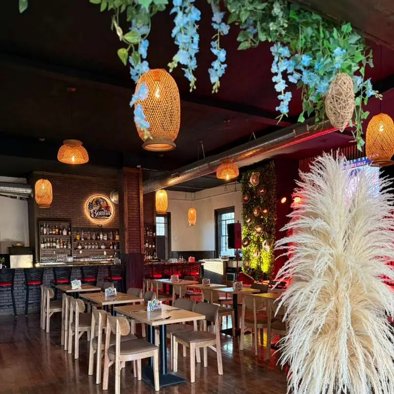 Oye Bonita Restaurant