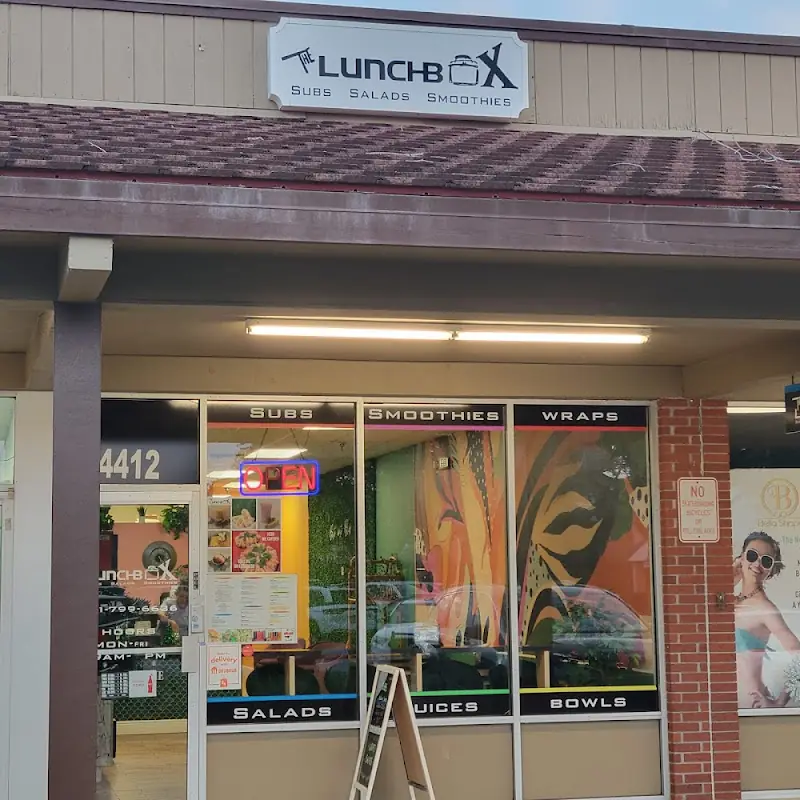 The Lunchbox (Wraps, Sandwiches, Salads, Smoothies, Açaí Bowls, Juices)
