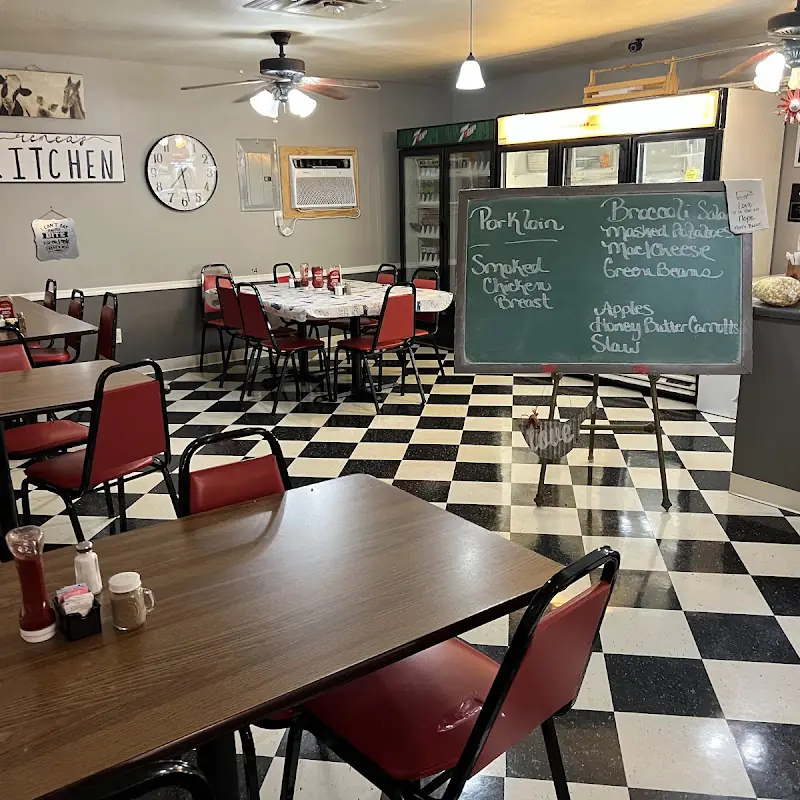 Renea's Kitchen At Midway