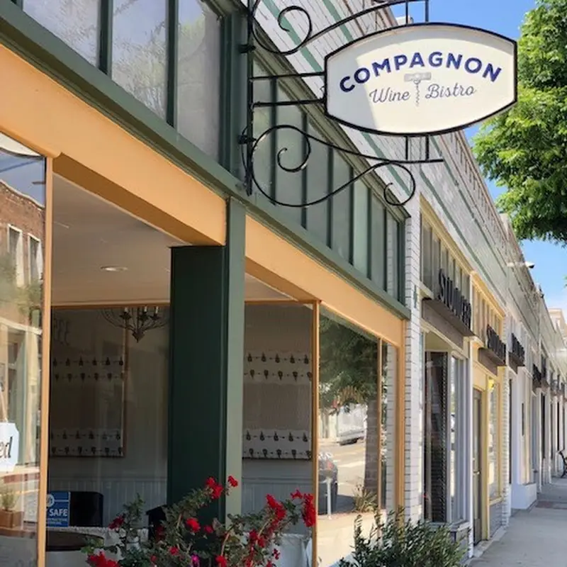 COMPAGNON Wine Bistro