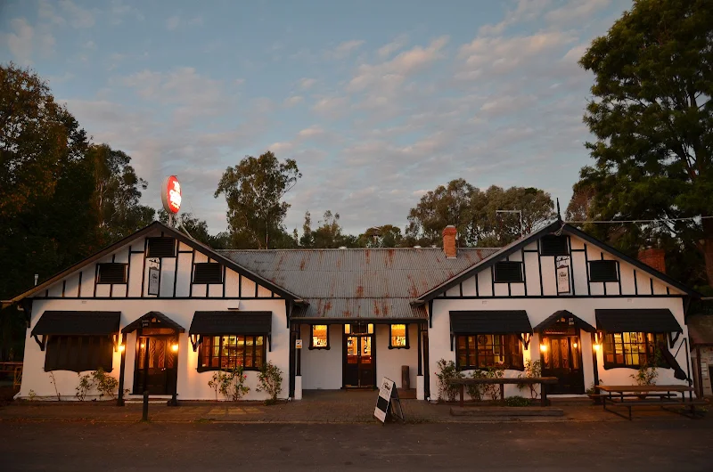 Tatong Tavern est. 1884