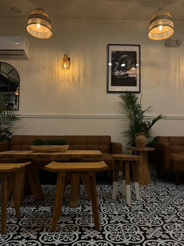 Chai Chenak Cafe