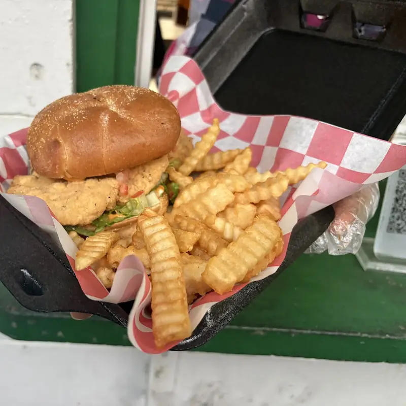 Temoo seafood wings and subs