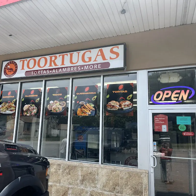 Gordita Chicharrón en Salsa Verde