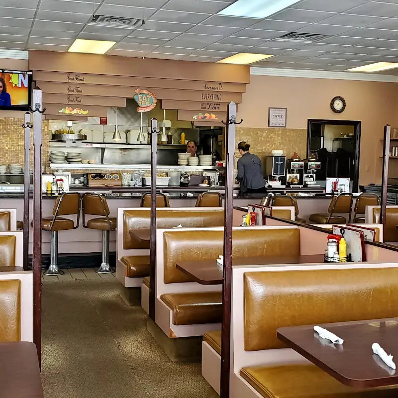 Rivercrest Family Dining