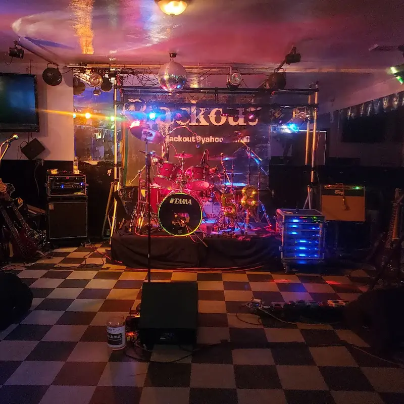 Josh's Bar & Grill