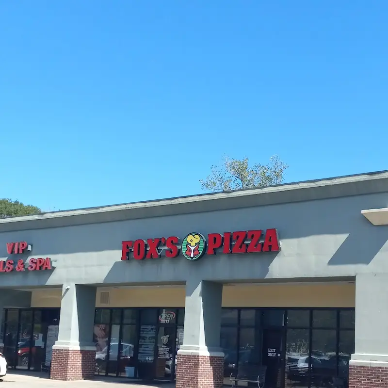 Fox's Pizza Den